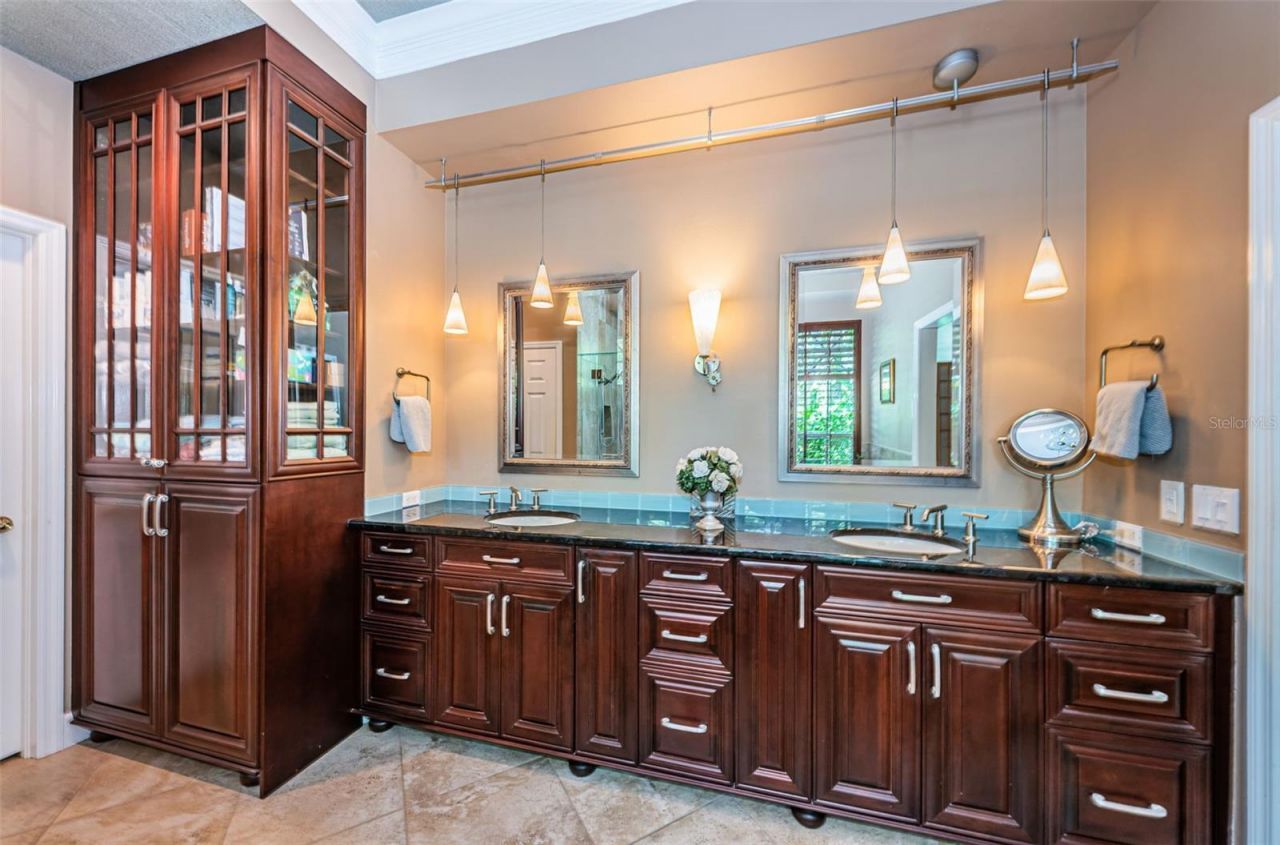 4604 Ayron Terrace , Palm Harbor, FL 34685 Photo