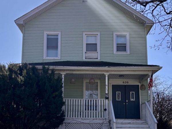 620 Oneida Street , Joliet, IL 60435