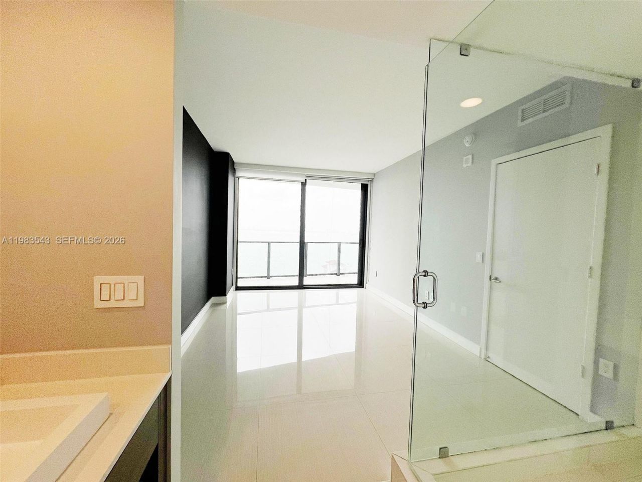 460 NE 28th St , Unit 1407, Miami, FL 33137 Photo