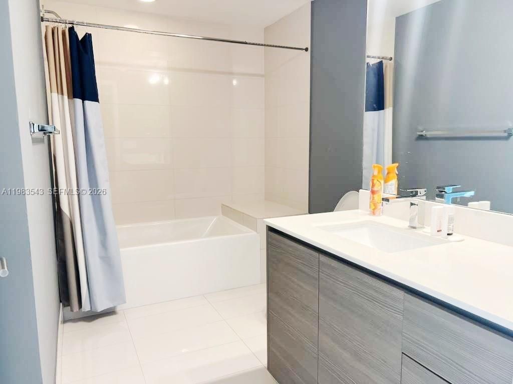 460 NE 28th St , Unit 1407, Miami, FL 33137 Photo