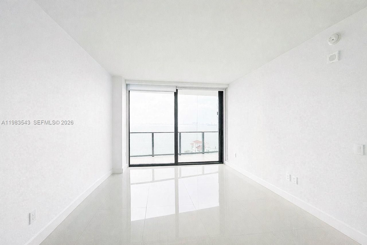 460 NE 28th St , Unit 1407, Miami, FL 33137 Photo