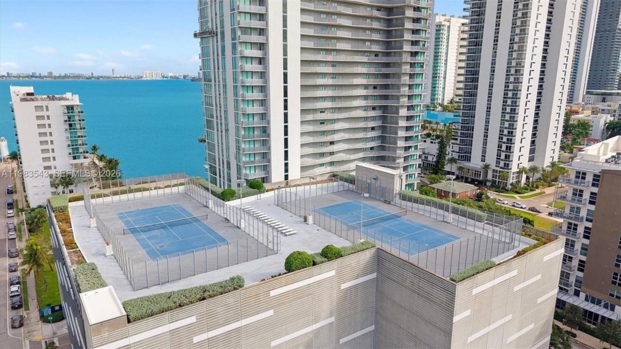 460 NE 28th St , Unit 1407, Miami, FL 33137 Photo