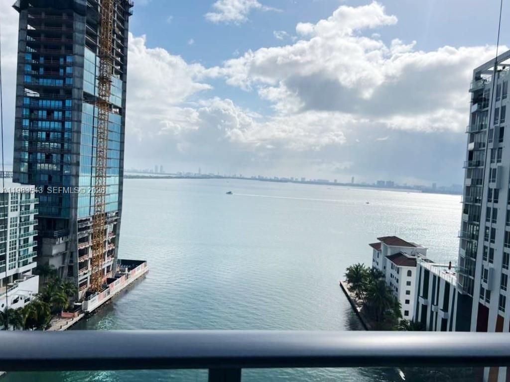 460 NE 28th St , Unit 1407, Miami, FL 33137 Photo