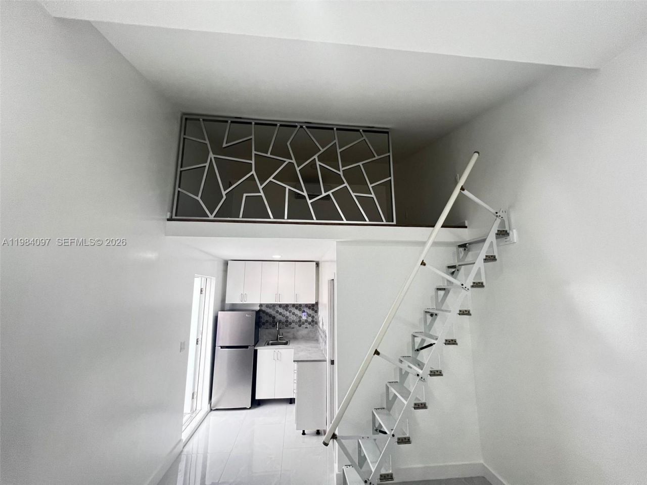 4021 NW 6th St , Miami, FL 33126 Photo