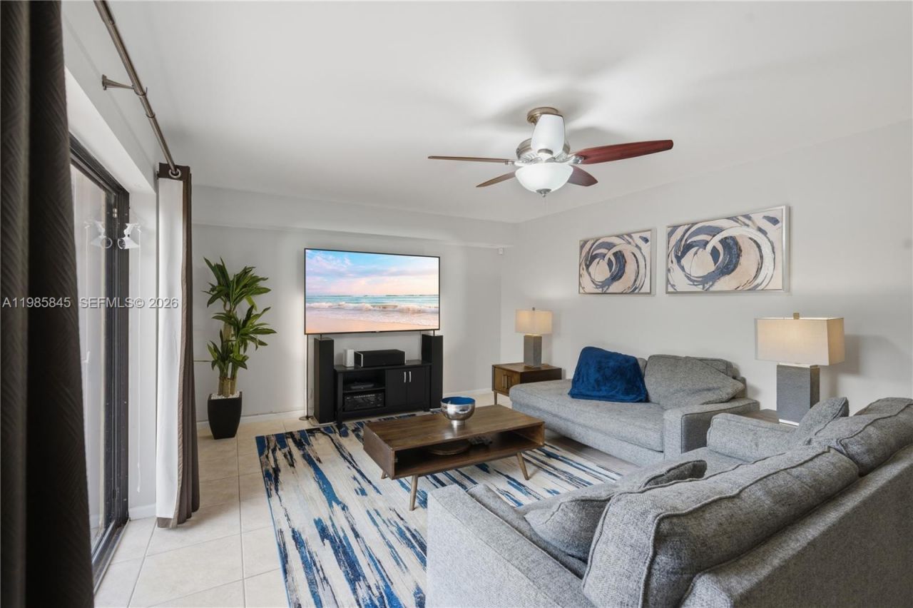 752 NW 98th Way, Plantation, FL 33324 Photo