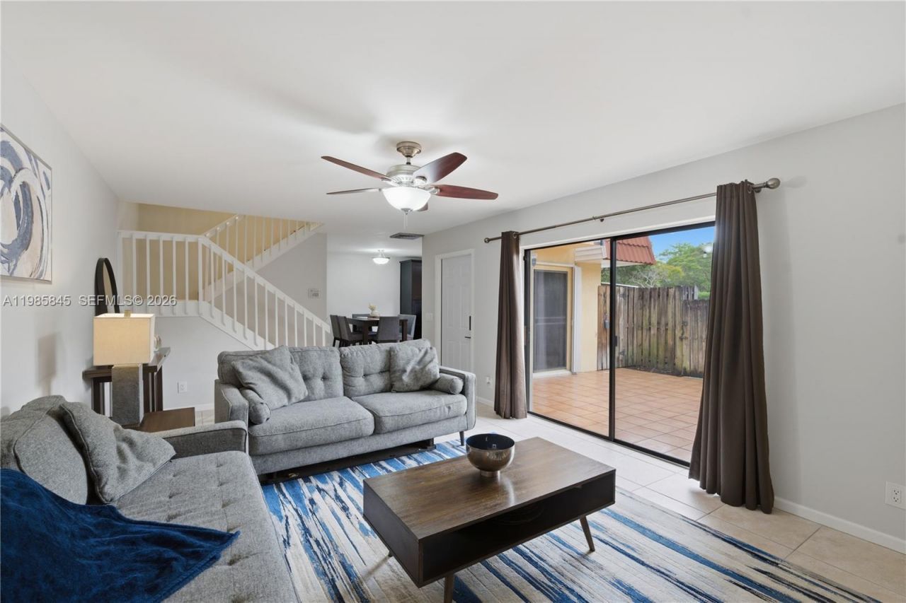 752 NW 98th Way, Plantation, FL 33324 Photo