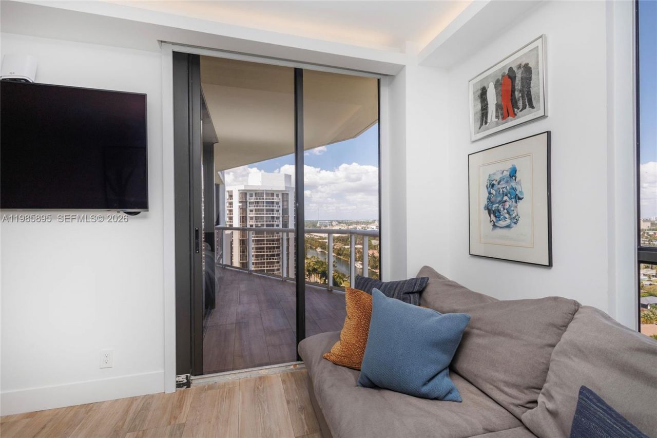 3640 Yacht Club Dr , Unit 1701, Aventura, FL 33180 Photo