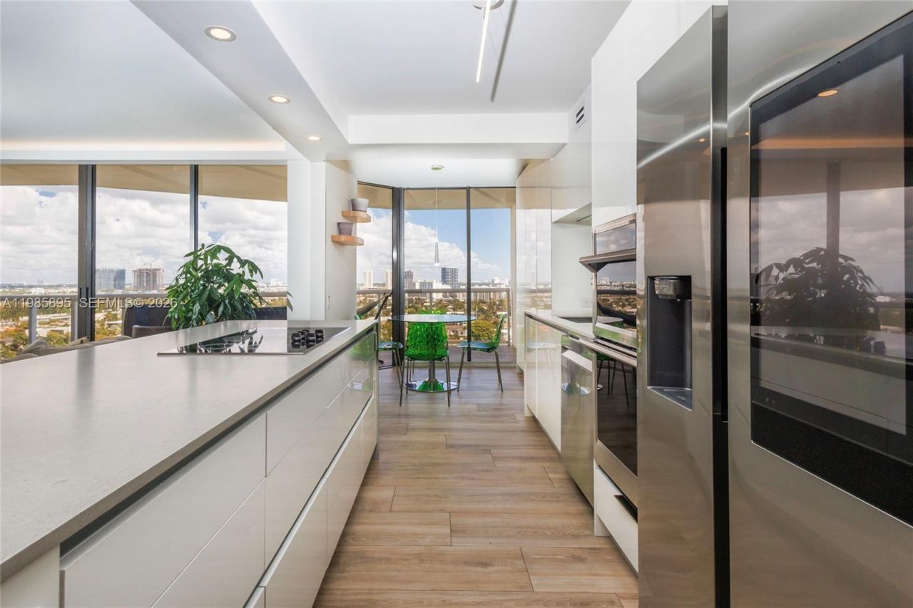 3640 Yacht Club Dr , Unit 1701, Aventura, FL 33180 Photo