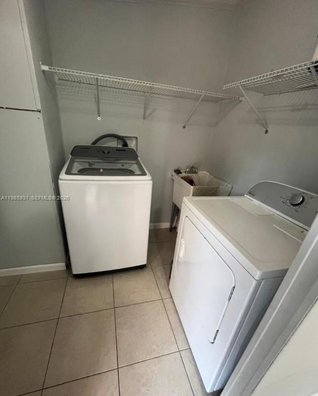 19800 SW 180th Ave, Unit 295, Miami, FL 33187 Photo