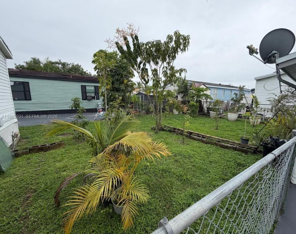 19800 SW 180th Ave, Unit 295, Miami, FL 33187 Photo