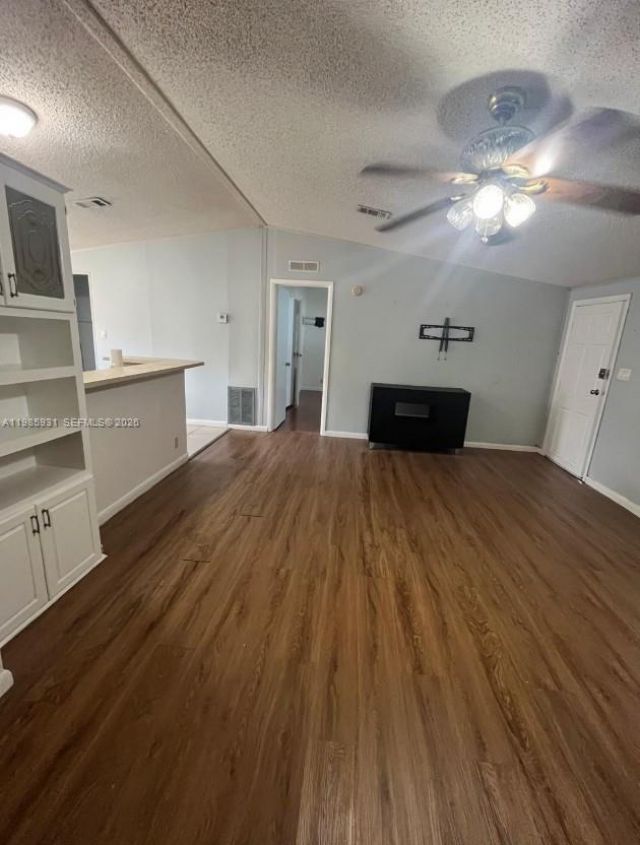 19800 SW 180th Ave, Unit 295, Miami, FL 33187 Photo