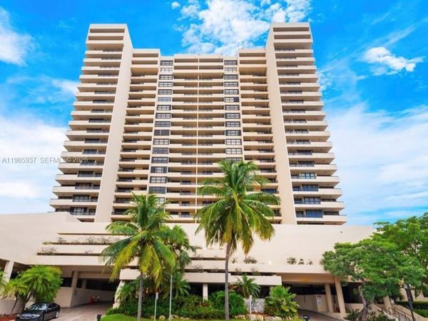 2555 Collins Ave , Unit 2002, Miami Beach, FL 33140