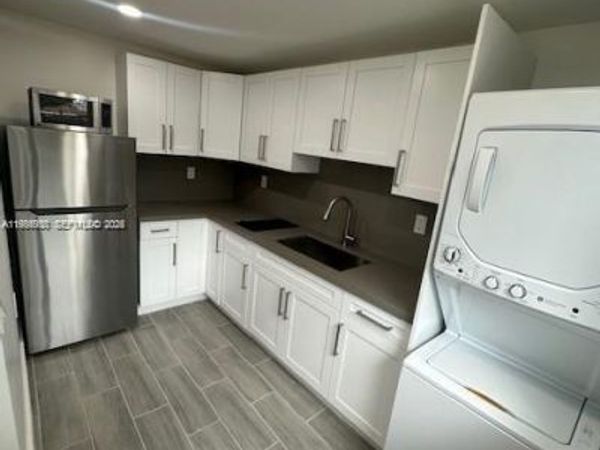 1030 SW 96th Ave , Unit Efficiency, Miami, FL 33174