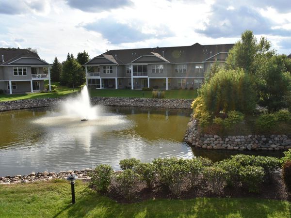 10726 Lyndale Bluffs Trail, Bloomington, MN 55420