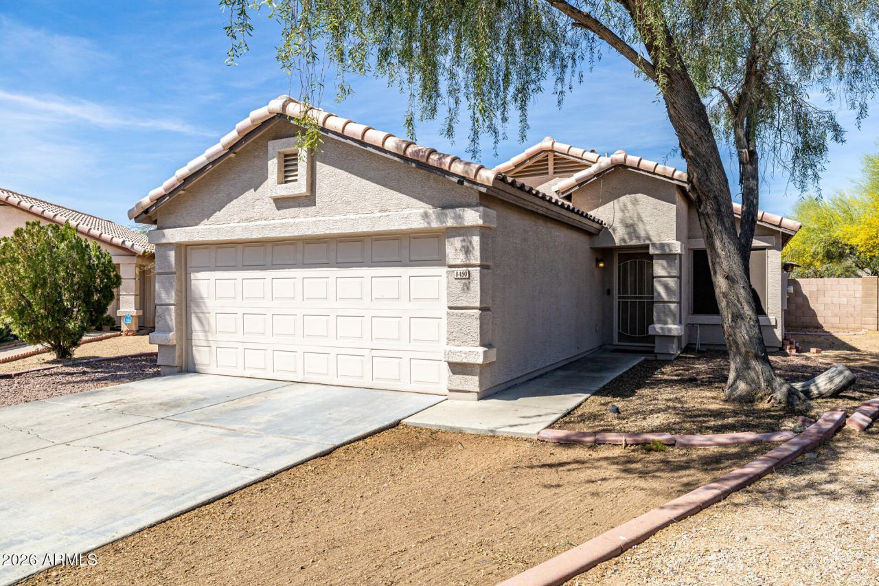 8450 W Elm Street, Phoenix, AZ 85037 Main Photo