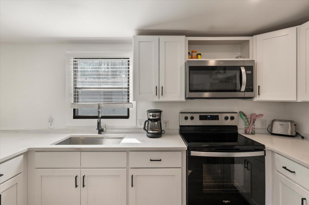 2007 Covey Lane Photo 13