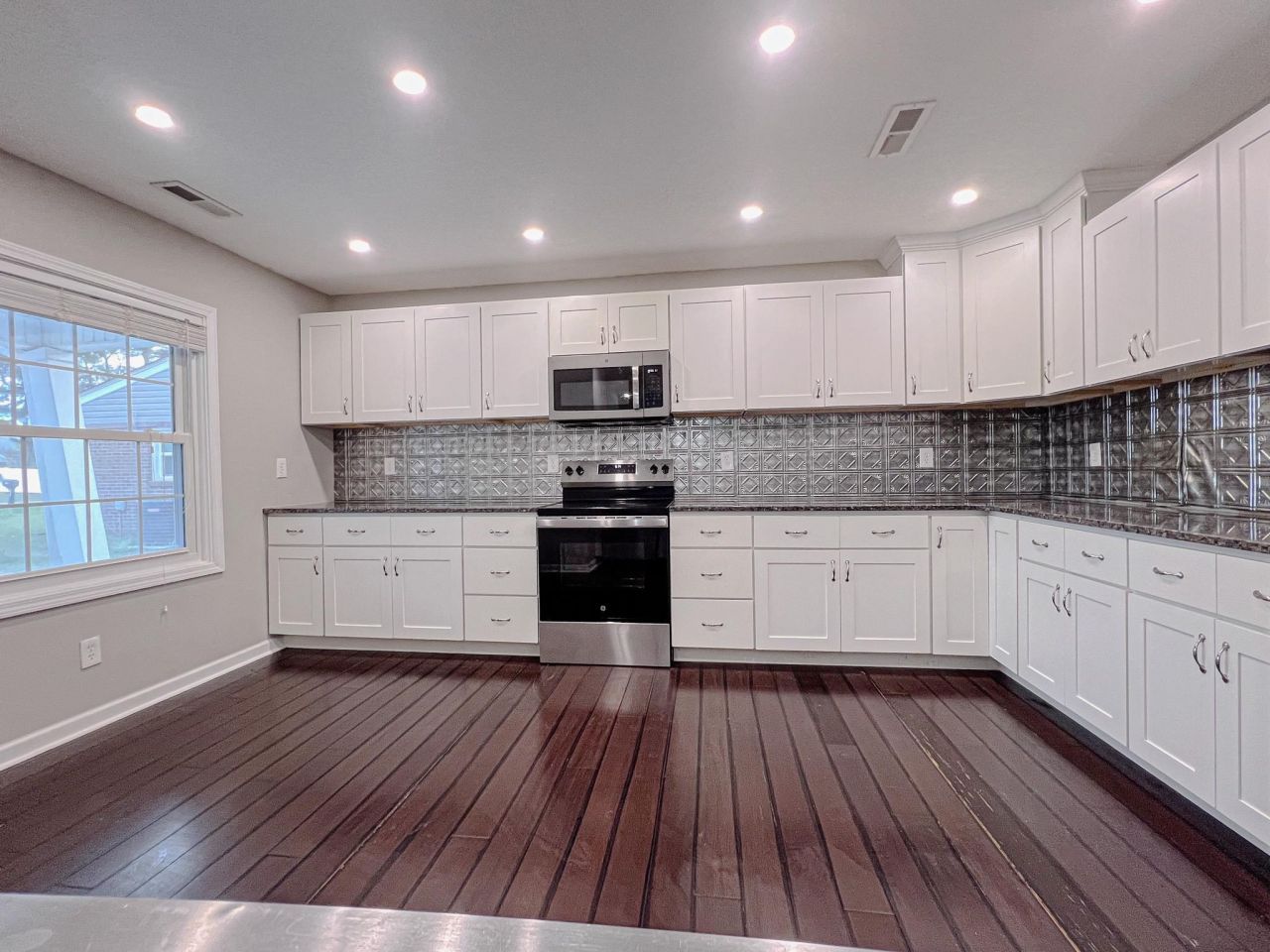 1006 Forestbrook Rd.  Photo 11