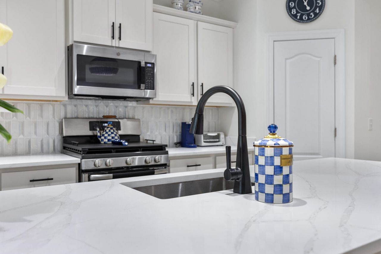 190 Goldenrod Circle Photo 14