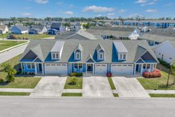 190 Goldenrod Circle photo 4