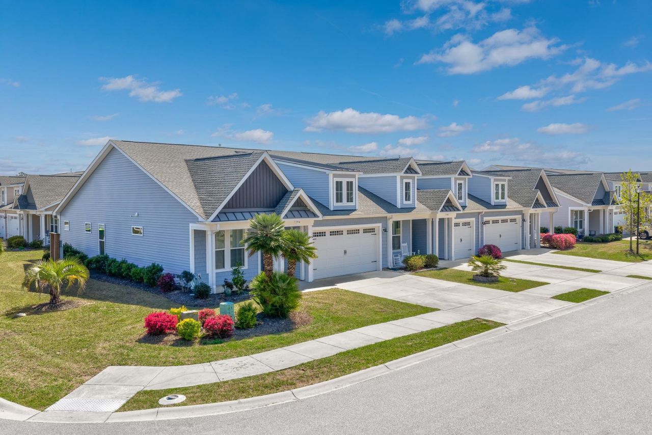 190 Goldenrod Circle Photo 4