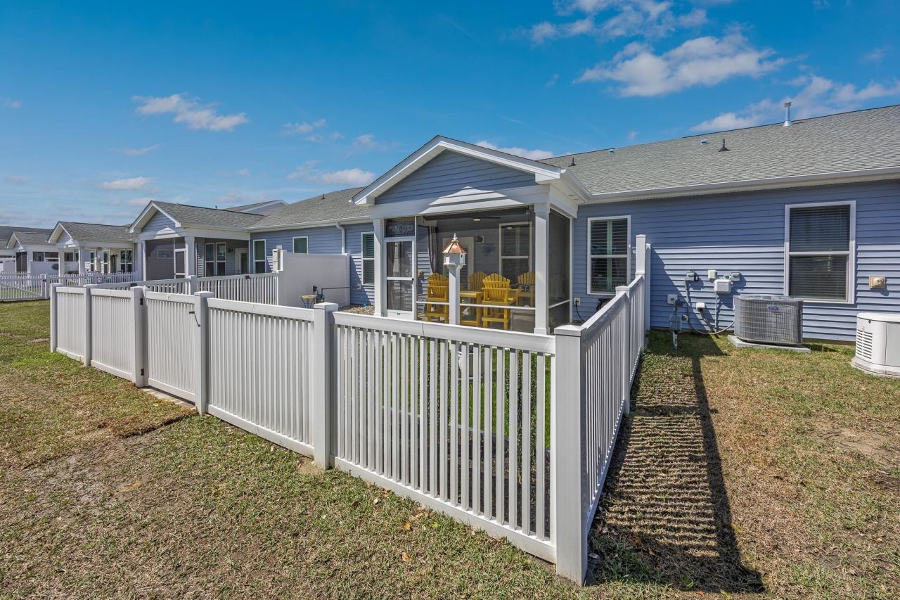 190 Goldenrod Circle Photo 44