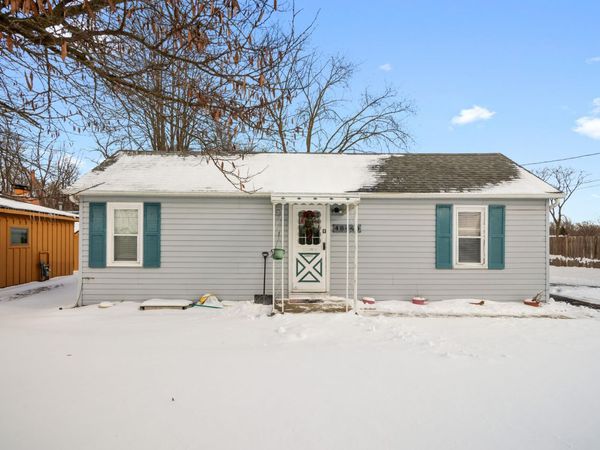 48460 Fuller Road, Chesterfield, MI 48051