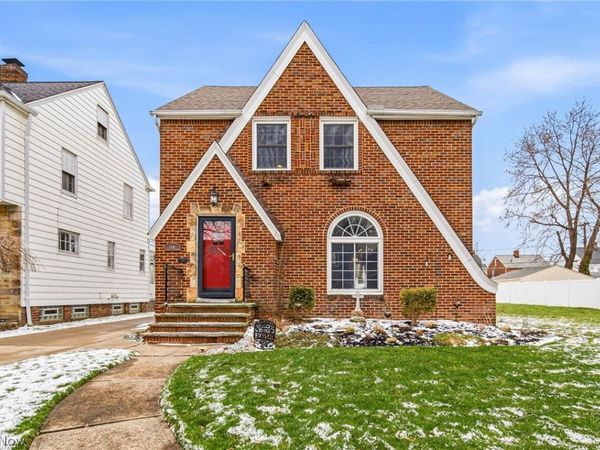 94 E 217th Street, Euclid, OH 44123