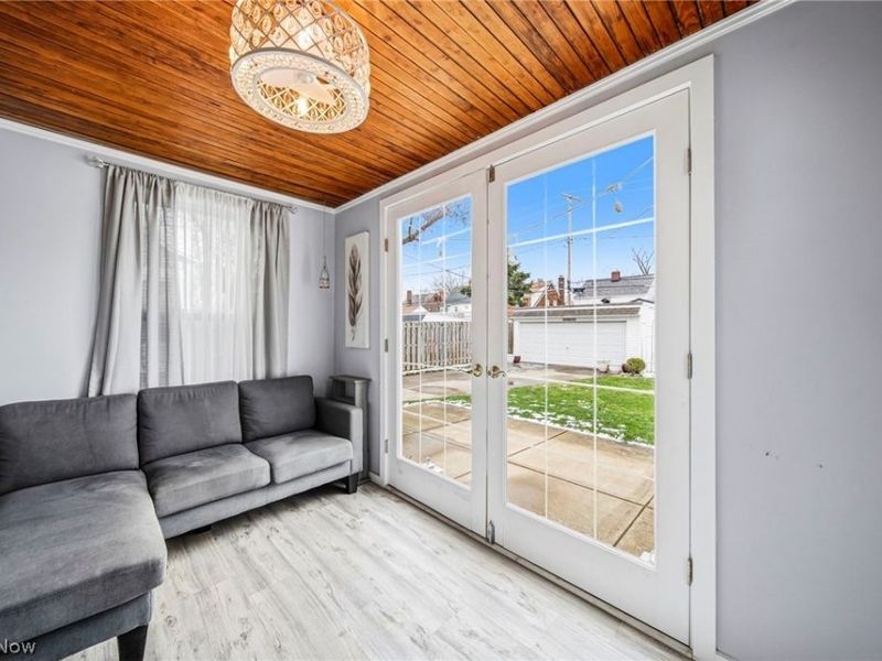 94 E 217th Street, Euclid, OH 44123 Photo 10