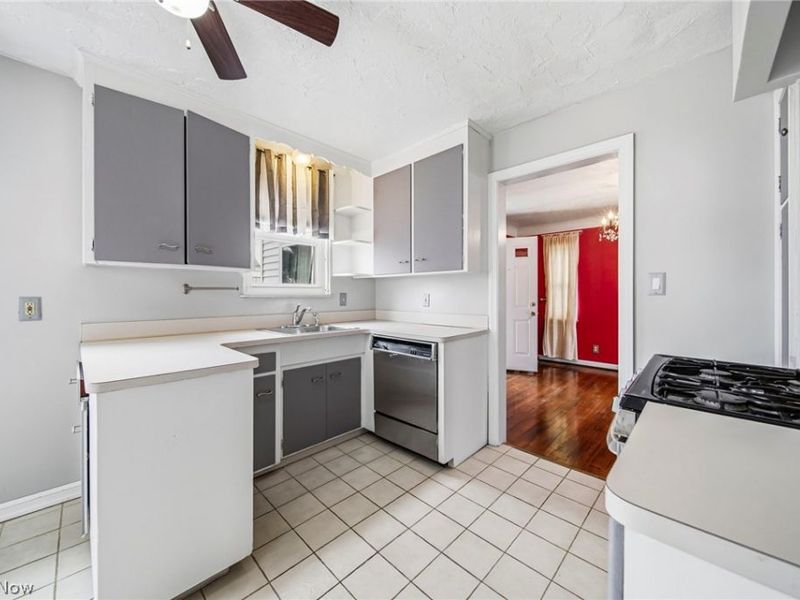 94 E 217th Street, Euclid, OH 44123 Photo 13