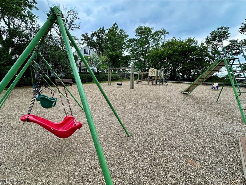 94 E 217th Street, Euclid, OH 44123 Photo 38