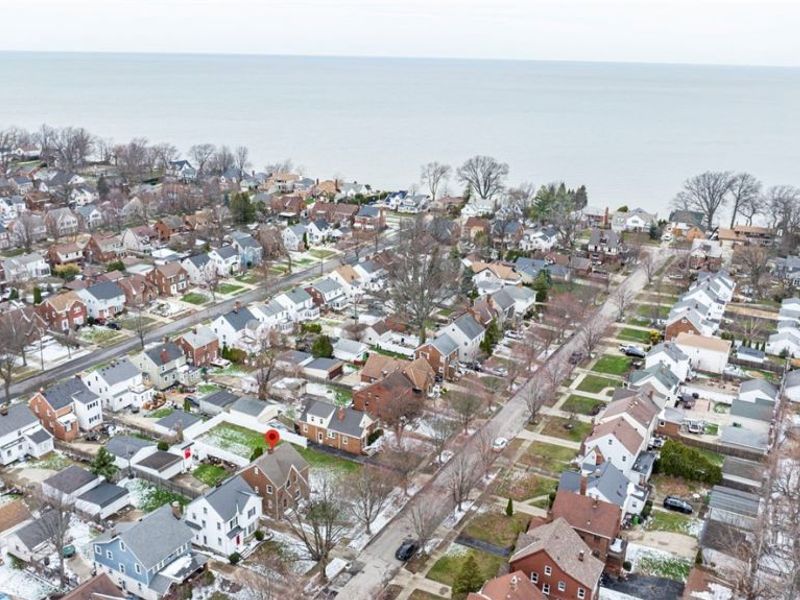 94 E 217th Street, Euclid, OH 44123 Photo 4