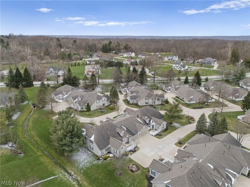 8228 Cyrus Lane, Northfield, OH 44067 Photo 10