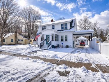 15 3rd Avenue, Franklinville, NY 14737