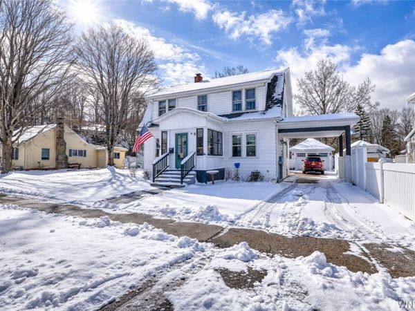 15 3rd Avenue, Franklinville, NY 14737