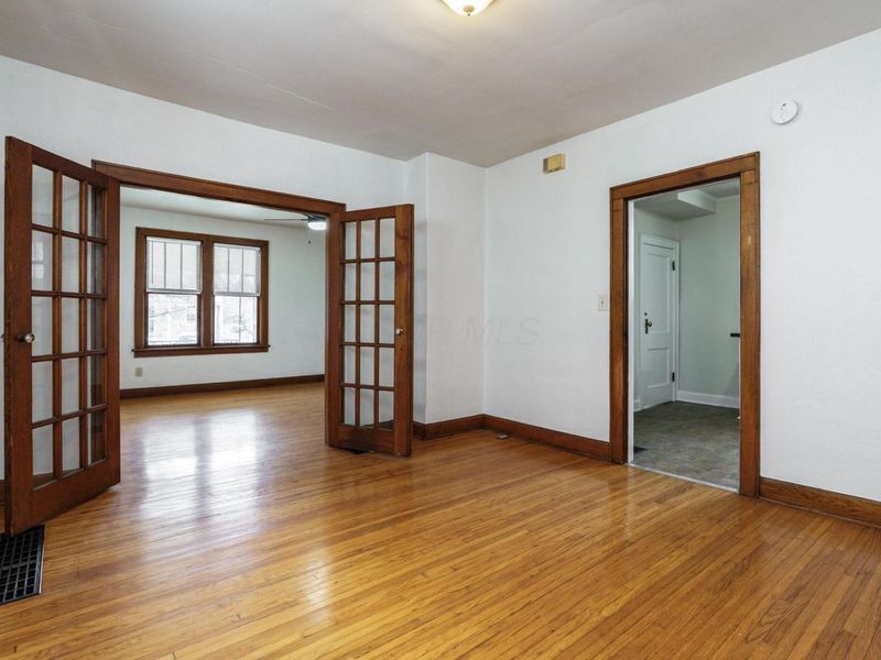 521 Melrose Avenue, Columbus, OH 43202 Photo 9