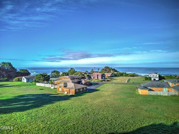 14250 Polaris Circle, Mendocino, CA 95460