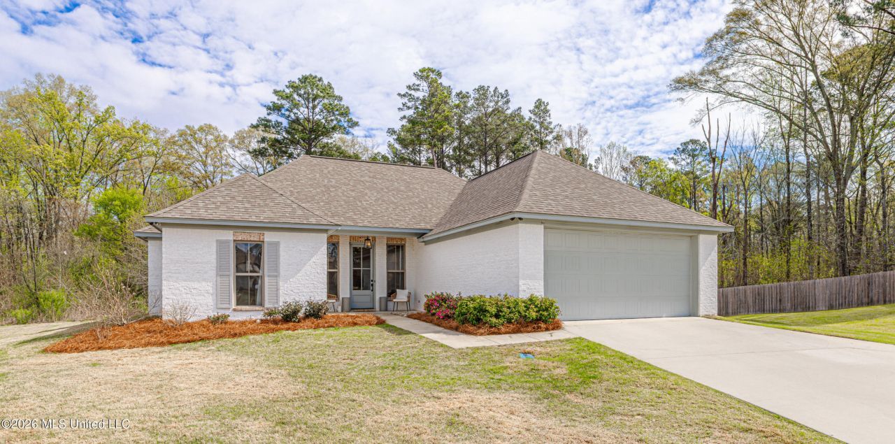 146 Woodburn Way, Pearl, MS 39208 Main Photo