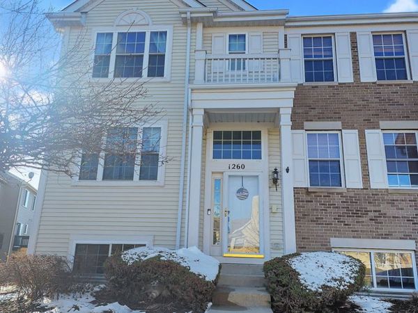 1260 Derry Lane , Pingree Grove, IL 60140