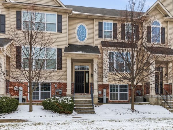 71 Melrose Court , South Elgin, IL 60177