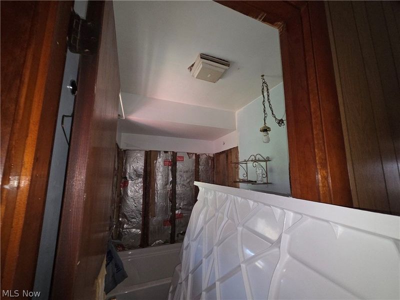 54990 Maple Avenue, Bridgeport, OH 43912 Photo 10