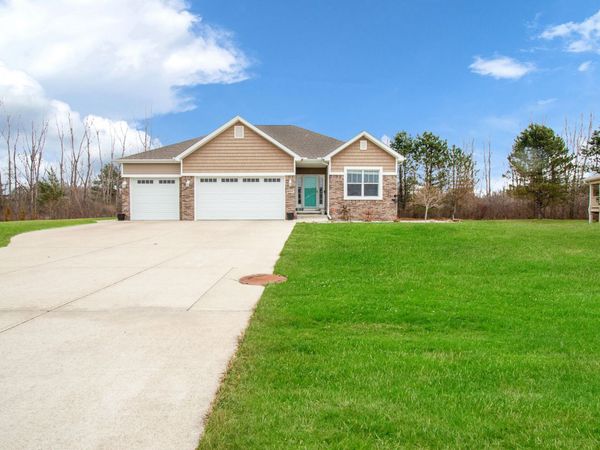 6177 Boulder Drive, Flushing, MI 48433