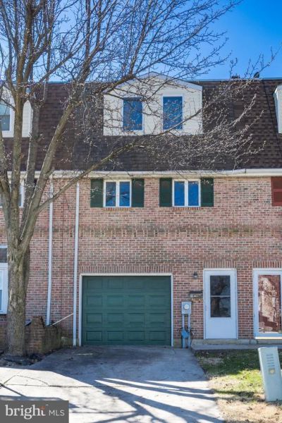 12 8th Avenue, Wilmington, DE 19805 Main Photo