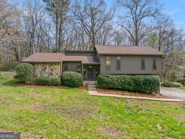 3507 Vinings North Trail SE, Smyrna, GA 30080