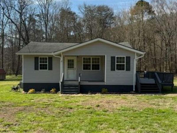1663 Pikeville Avenue, Graysville, TN 37338