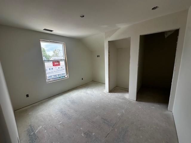 6001 - 5740 S Kings Hwy. Photo 14