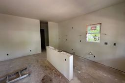 6001 - 5740 S Kings Hwy. photo 4