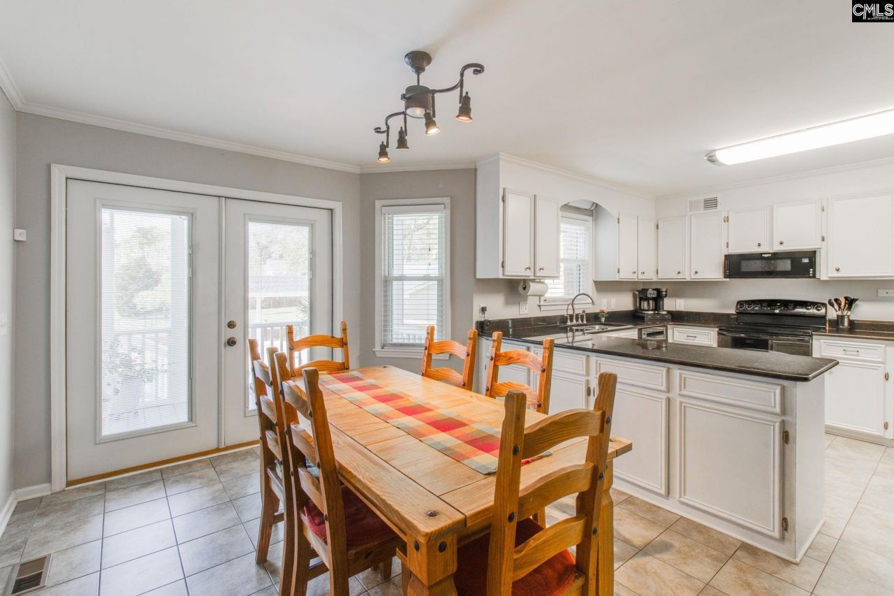 391 Park Road Photo 12