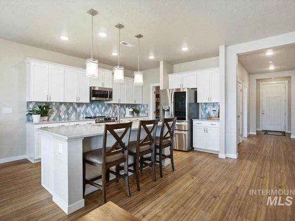 3729 S Maple Ridge Ave, Nampa, ID 83686