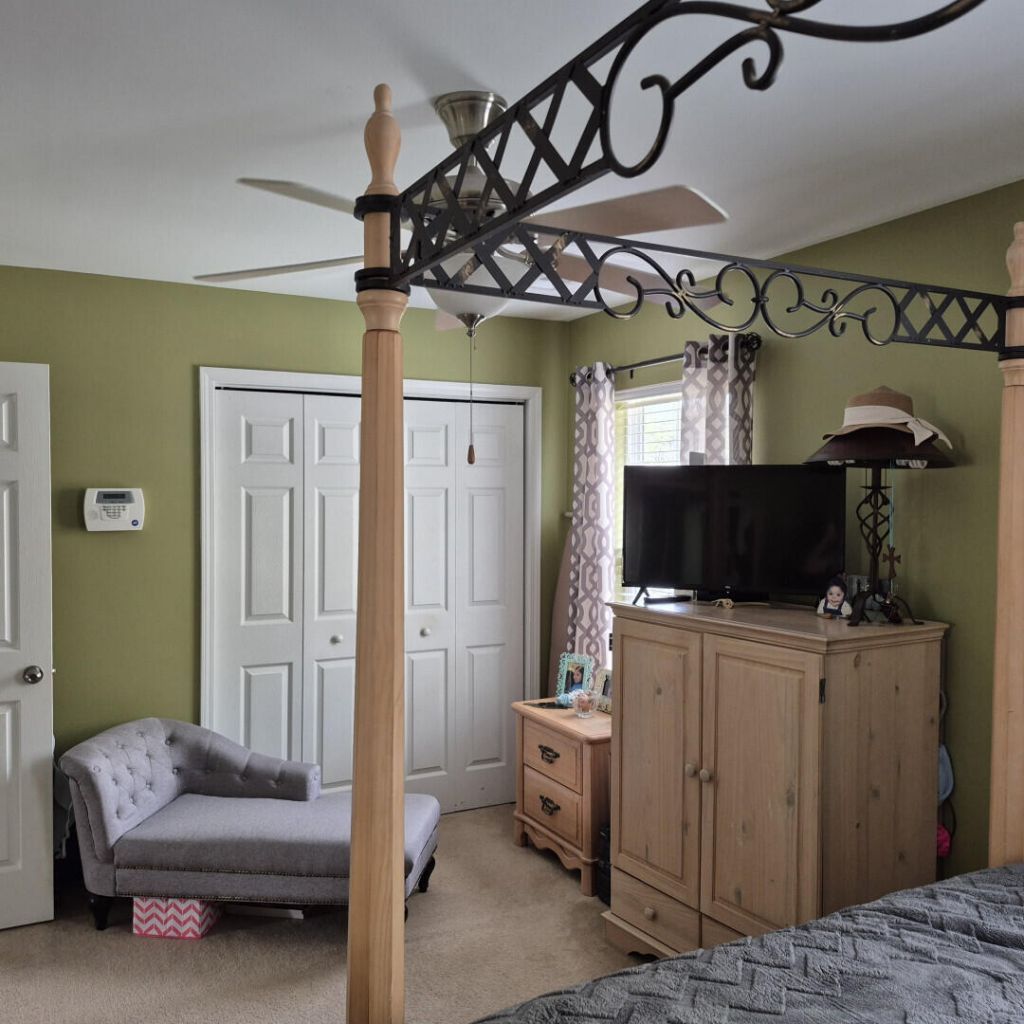 211 Hemingway Circle Photo 12