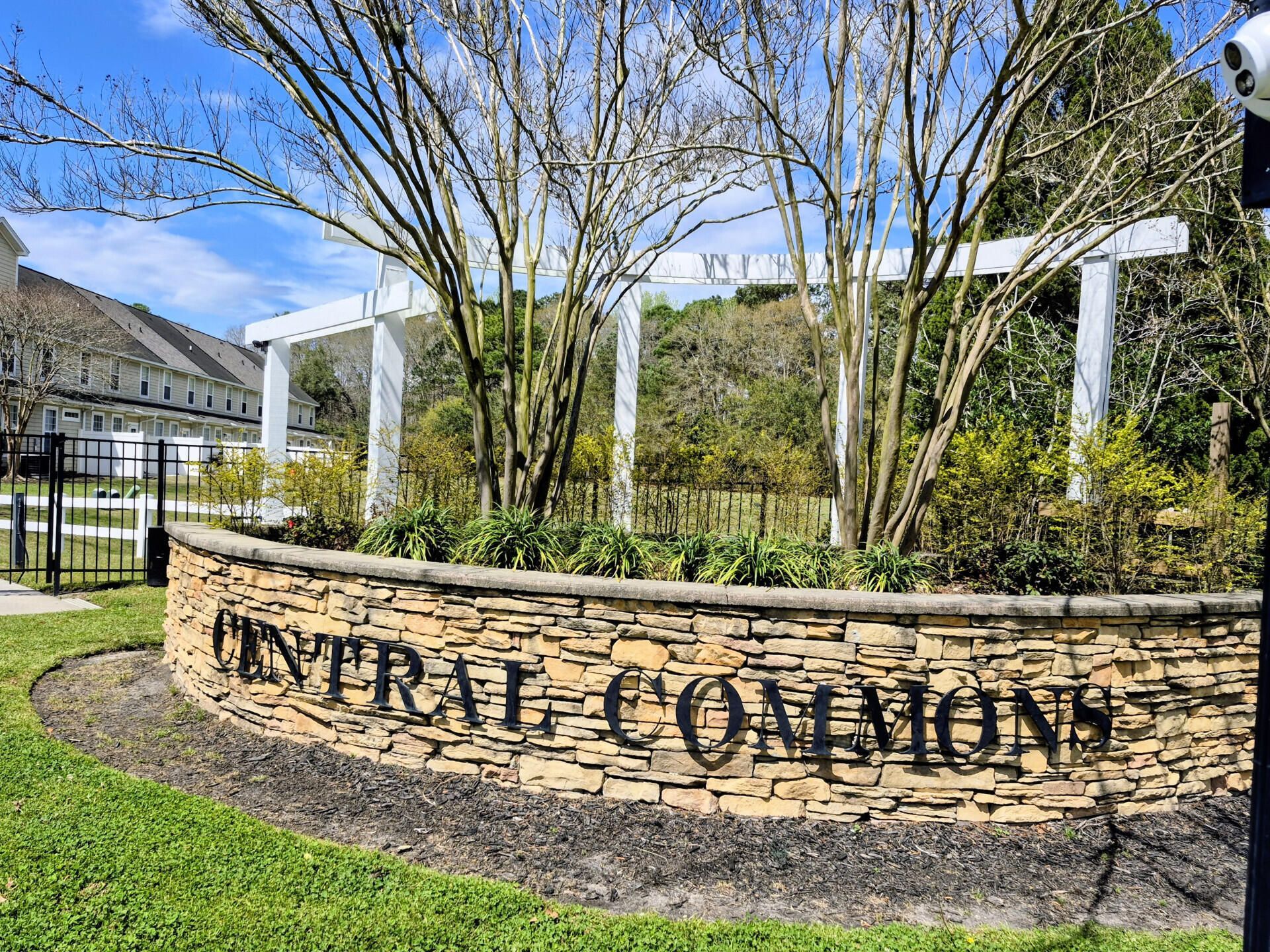 211 Hemingway Circle Photo 13